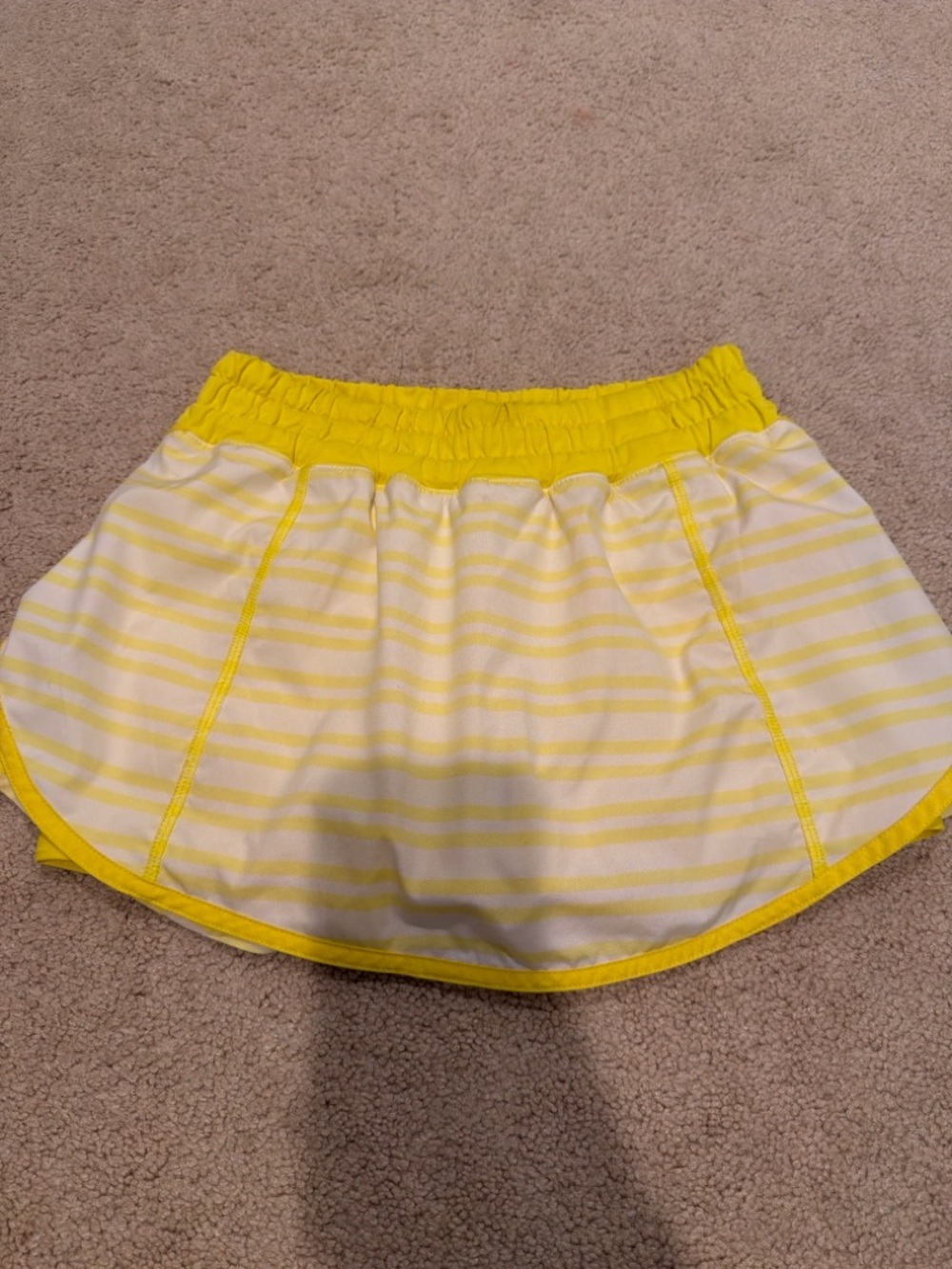 Lululemon athletica Run Yellow & white Striped Track Attack Skort sz 2 - Picture 4 of 7